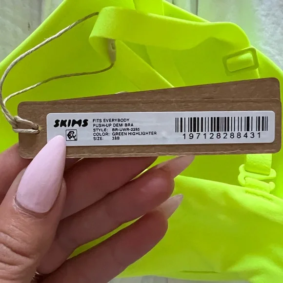 NWT SKIMS Fits Everybody Demi Push Up Bra in Green Highlighter - Picture 8 of 8